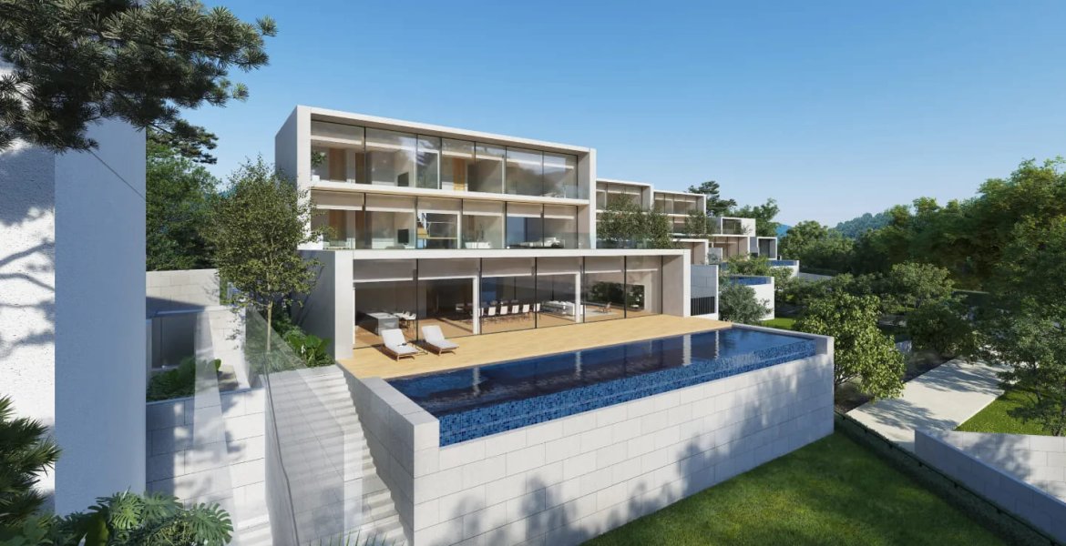Crescent Bay Beachfront Villas 4